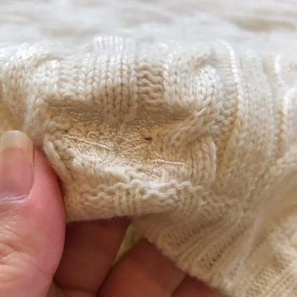 White and cream American living beanie beret snow winter snowboarding skiing - Picture 3 of 5